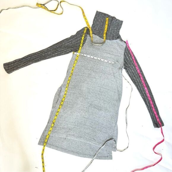 Anthropologie Grey Cowl Neck Knit Tunic, Size S - Picture 6 of 11